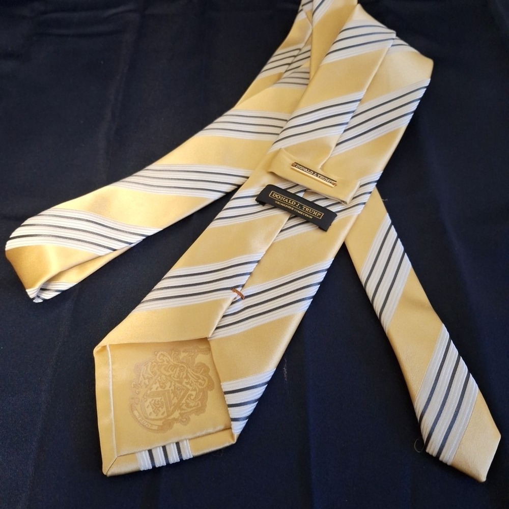 Donald J Trump Signature Collection Gold White Silver Tie Yellow Grey 58" Silk